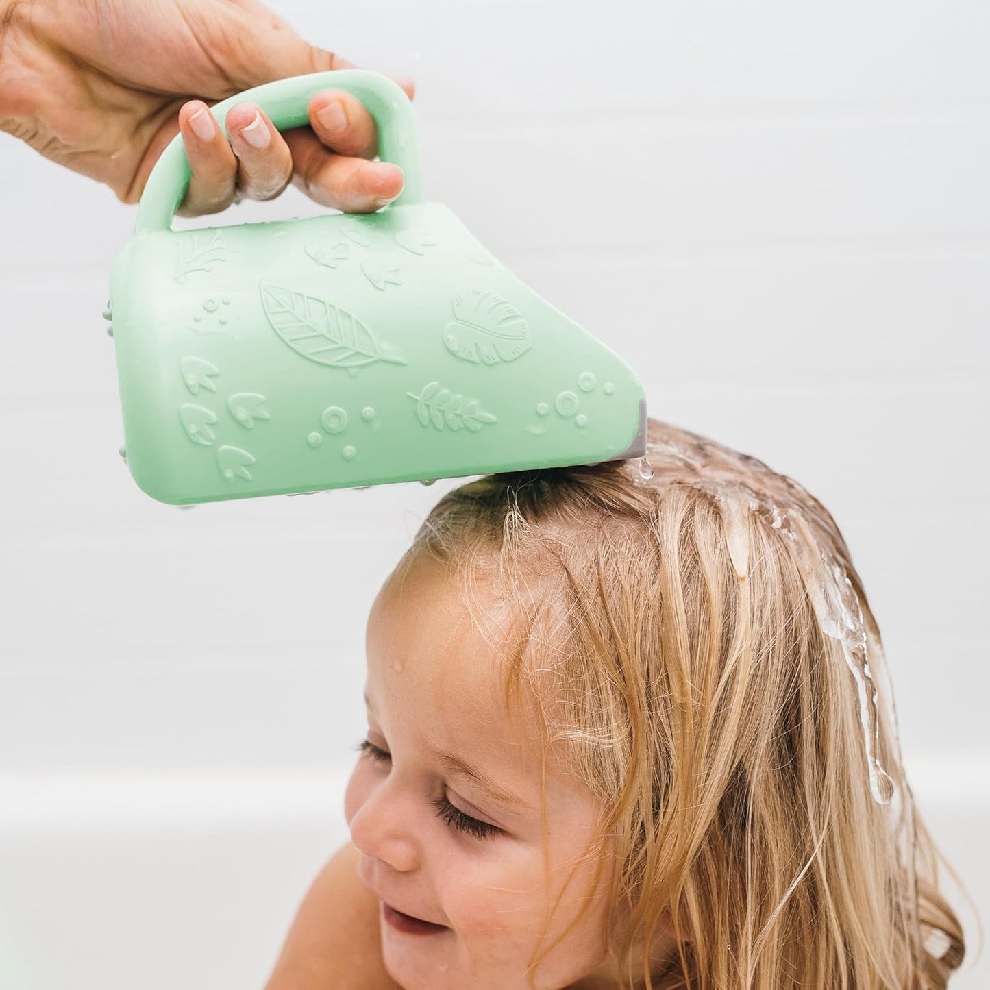 Dino-Pour Baby Bath Rinse Cup