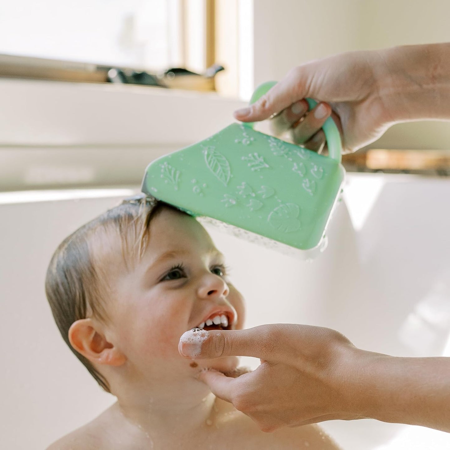 Dino-Pour Baby Bath Rinse Cup